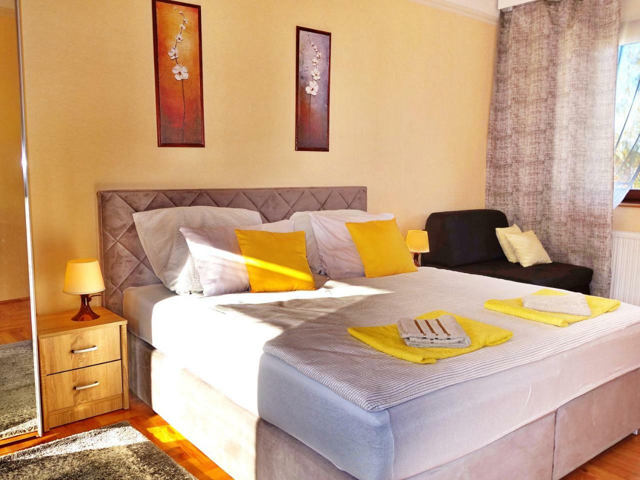 Tolena Apartment